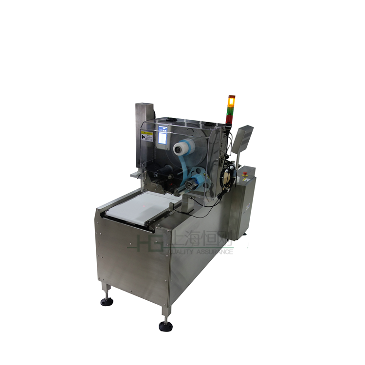 <b>全自動(dòng)在線(xiàn)圓瓶單面貼標機</b>